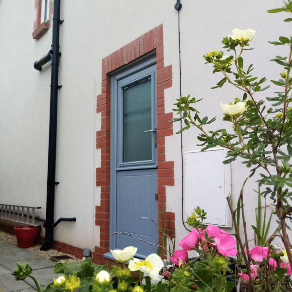 solidor composite trade stable door in blue